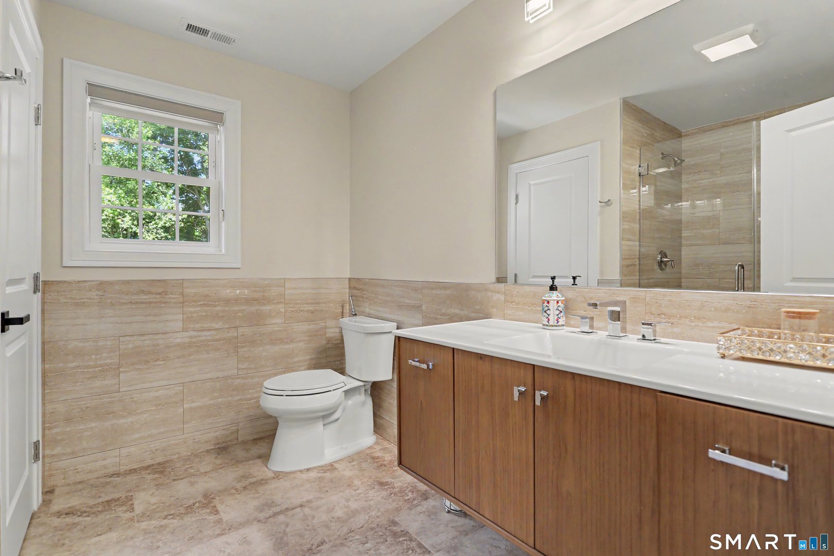 73 Candlewood Road Photo 29