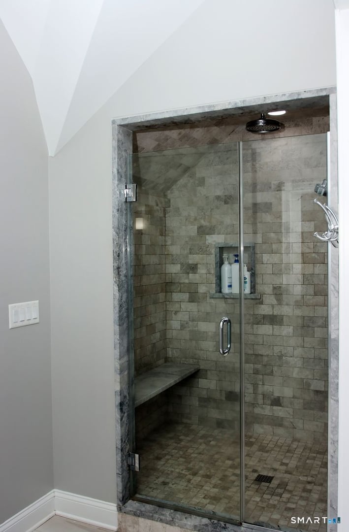 2095 Whitney Avenue Photo 26
