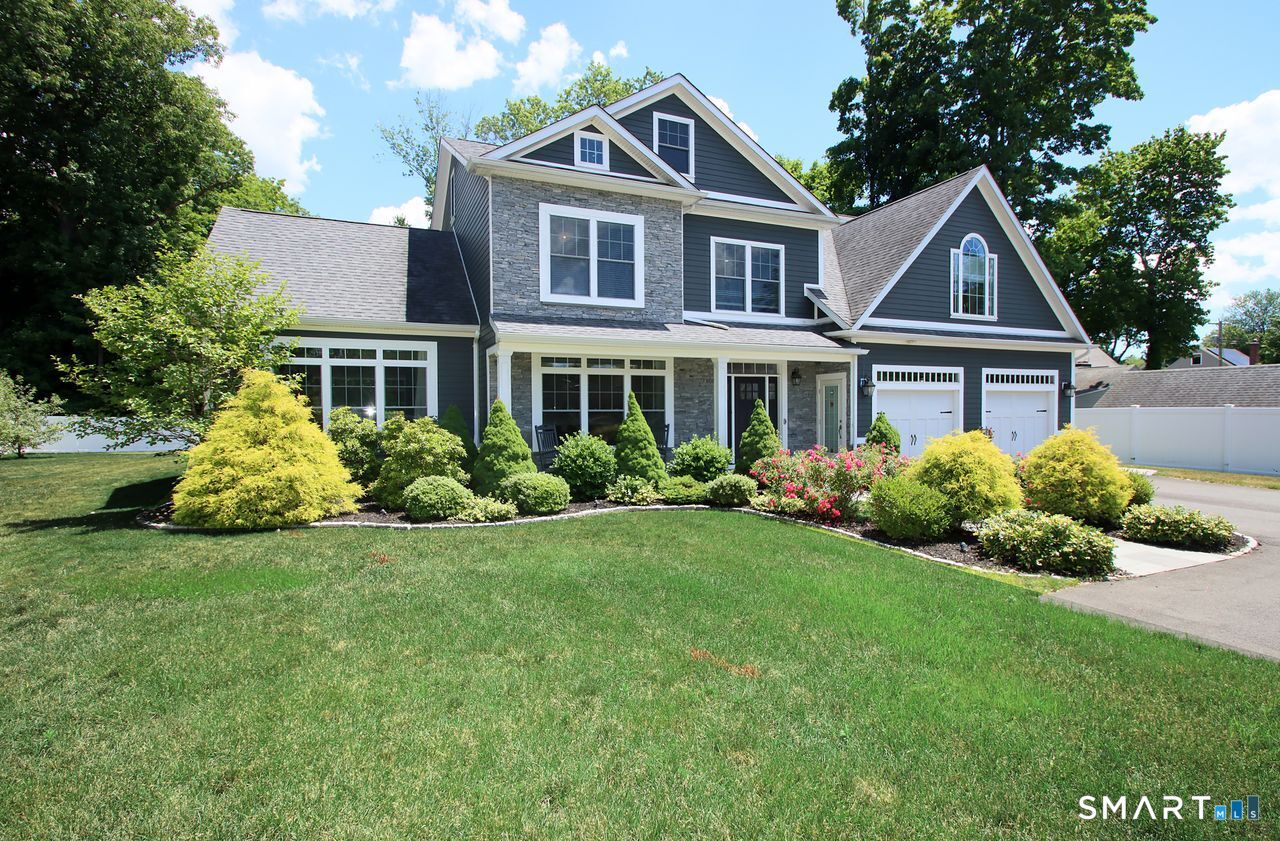 2095 Whitney Avenue Photo 40