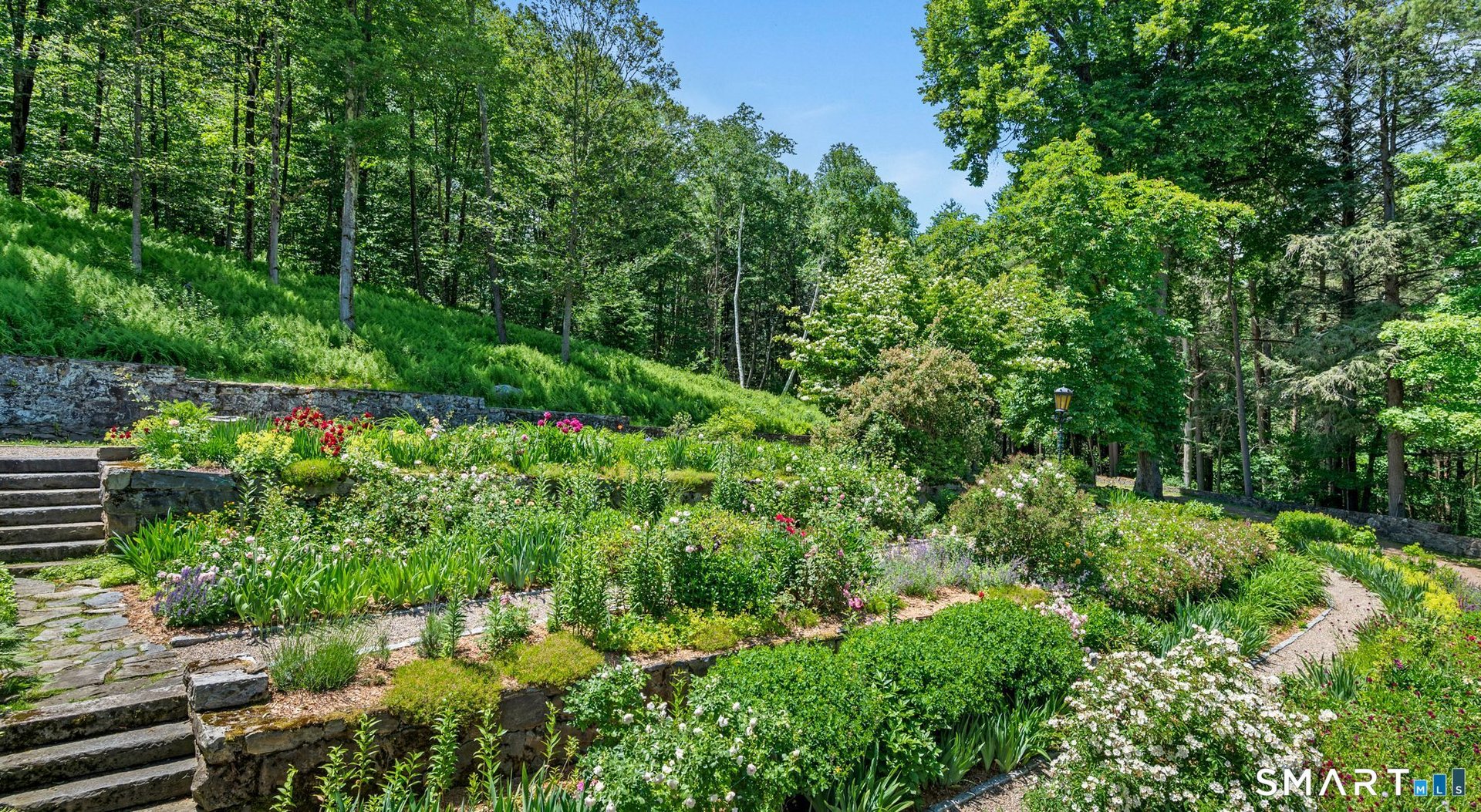 310 Litchfield Road Photo 4