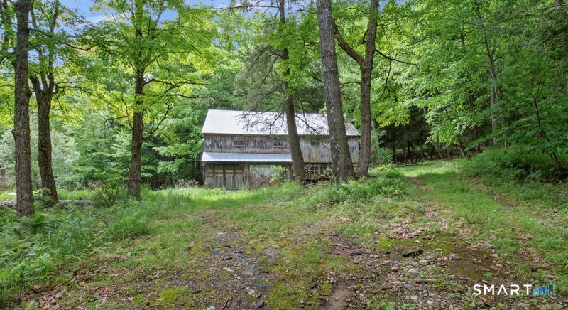 310 Litchfield Road Photo 28