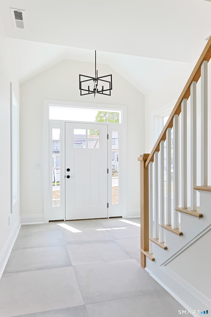 113 Prospect Avenue Photo 4