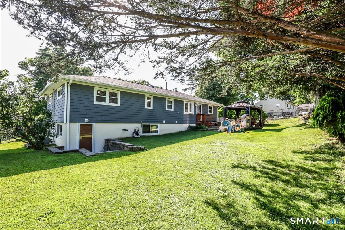 46 Jeanette Road Photo 24