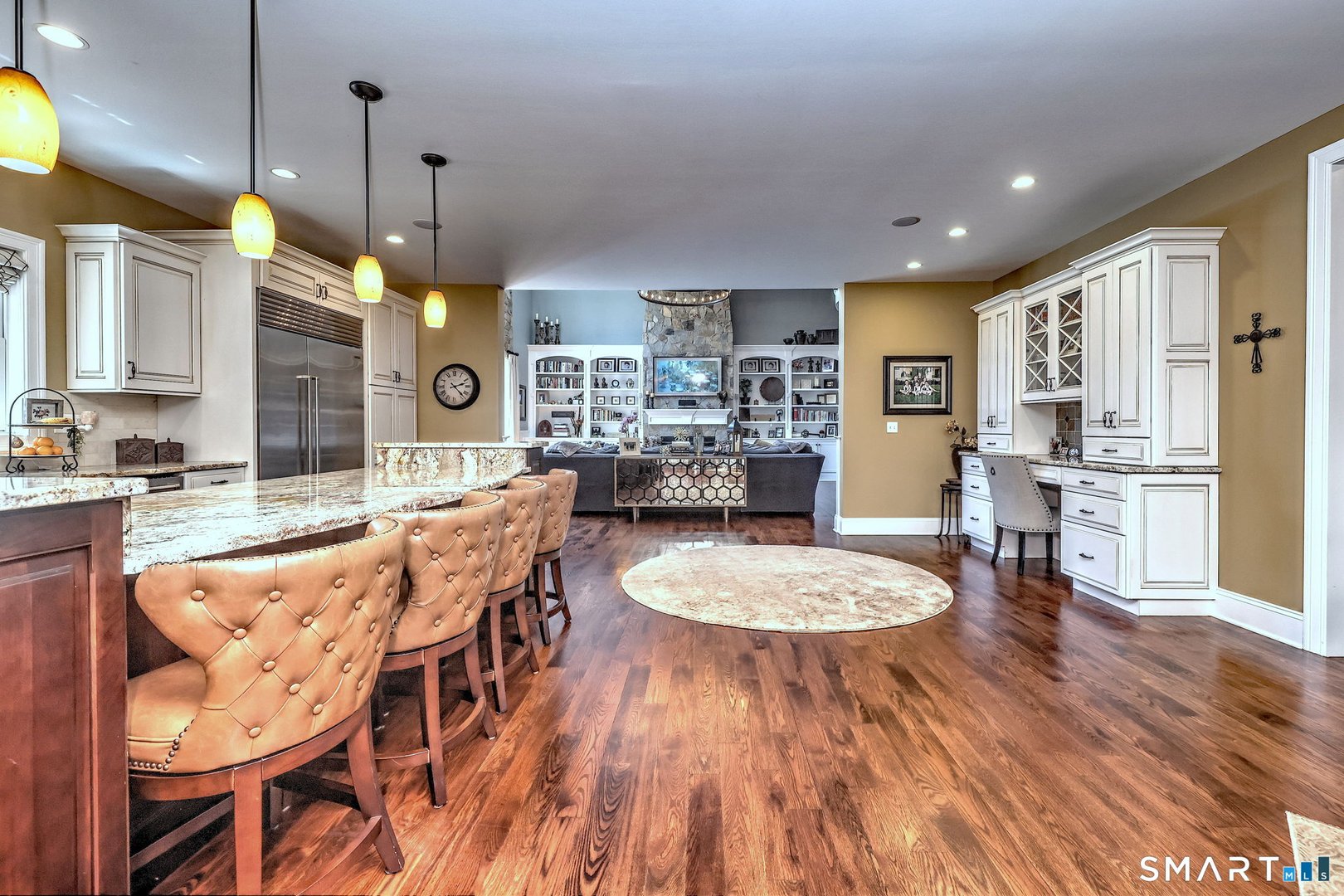 630 Saint Johns Drive Photo 10
