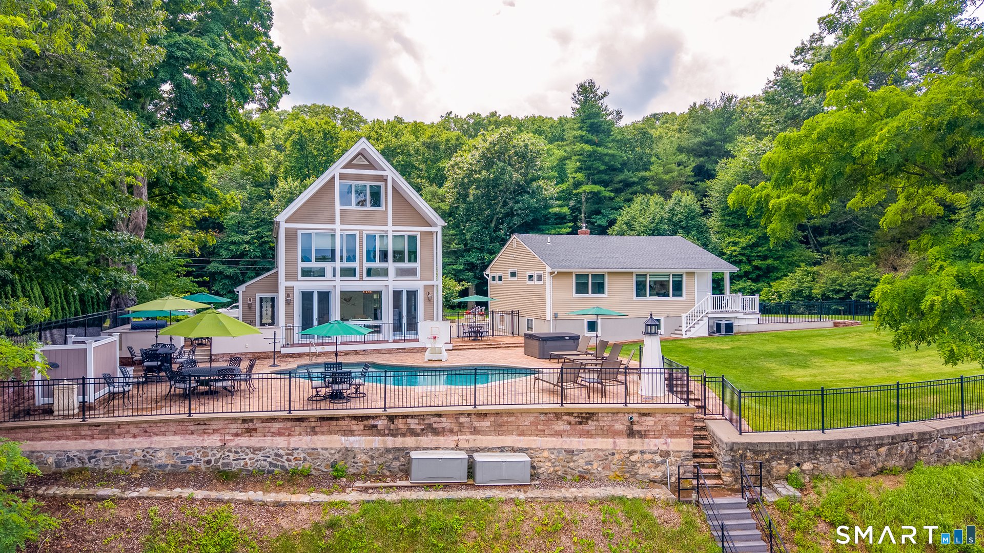 5-7 Haddam Dock Road Photo 1