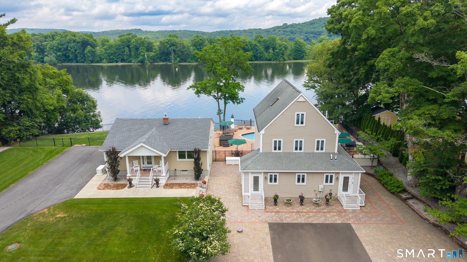 5-7 Haddam Dock Road Photo 2