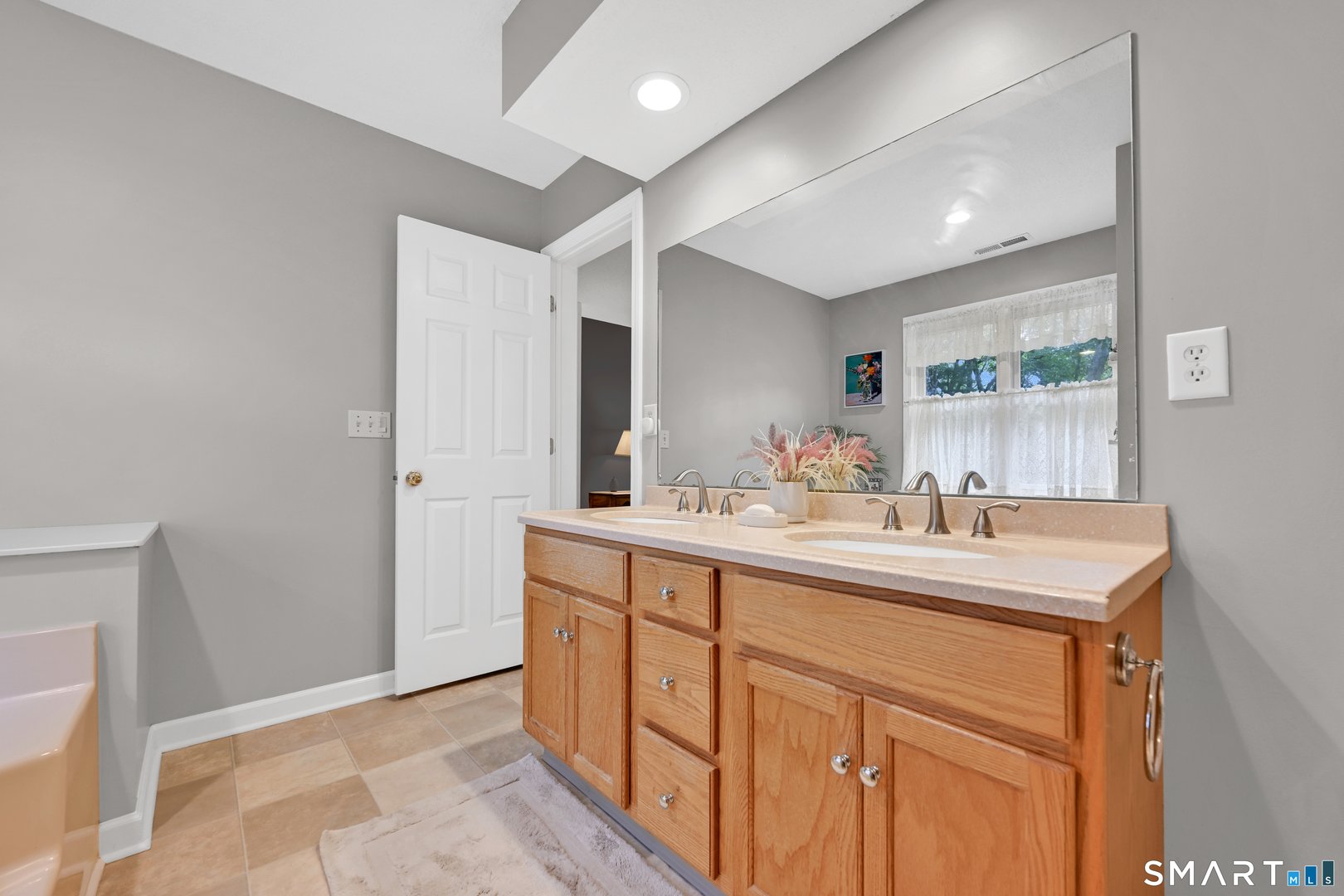 107 Robin Drive Photo 28