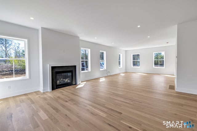 355 Spring Hill Road Photo 3