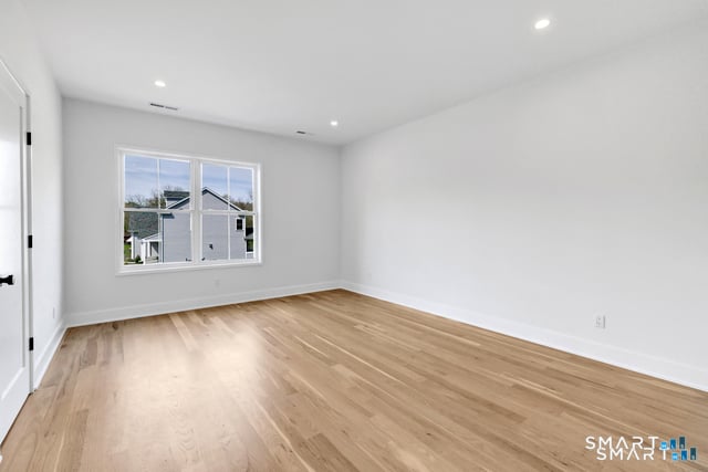 355 Spring Hill Road Photo 16