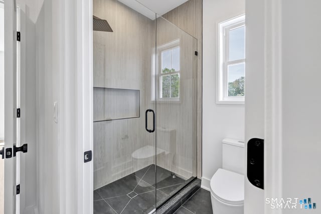 355 Spring Hill Road Photo 18