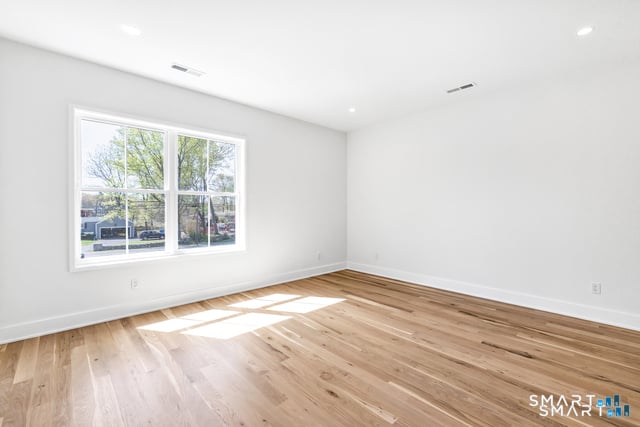 355 Spring Hill Road Photo 19