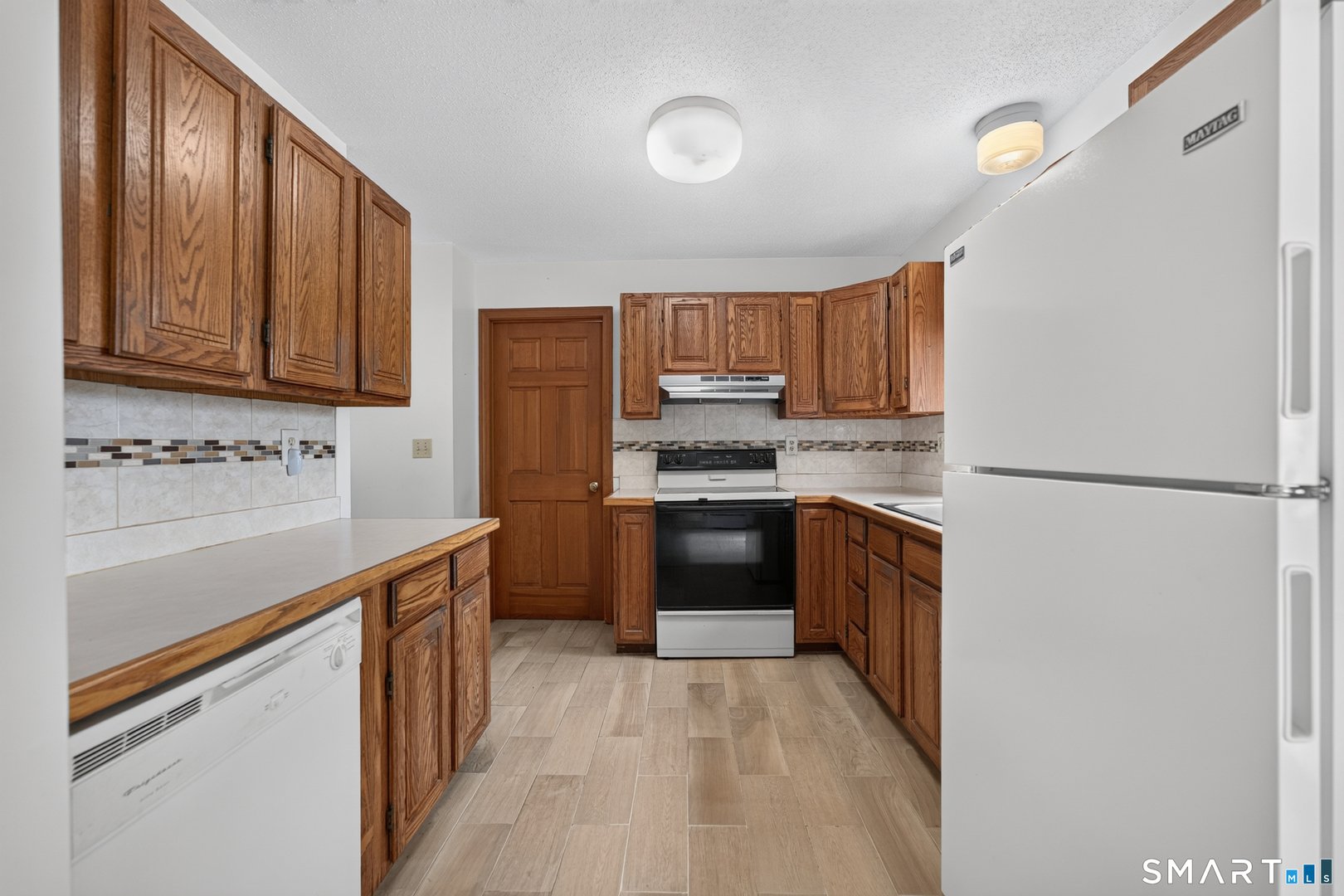7 Massapeag Point Road Photo 24