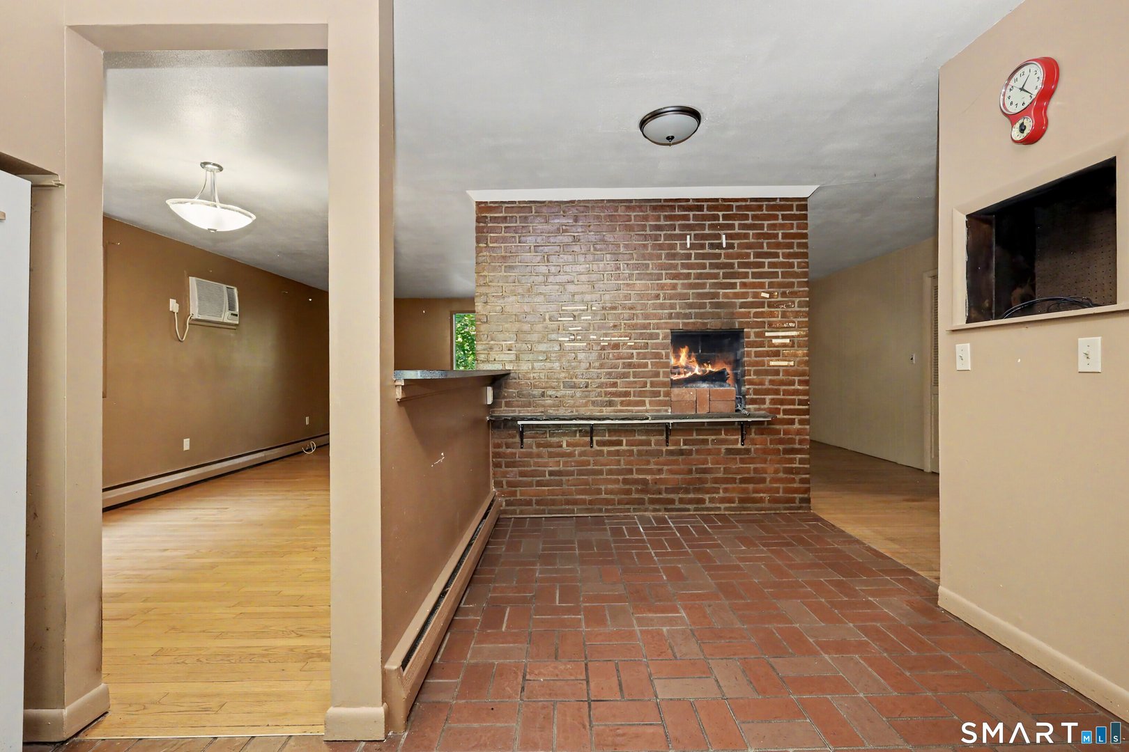 65 Whipple Road Photo 11