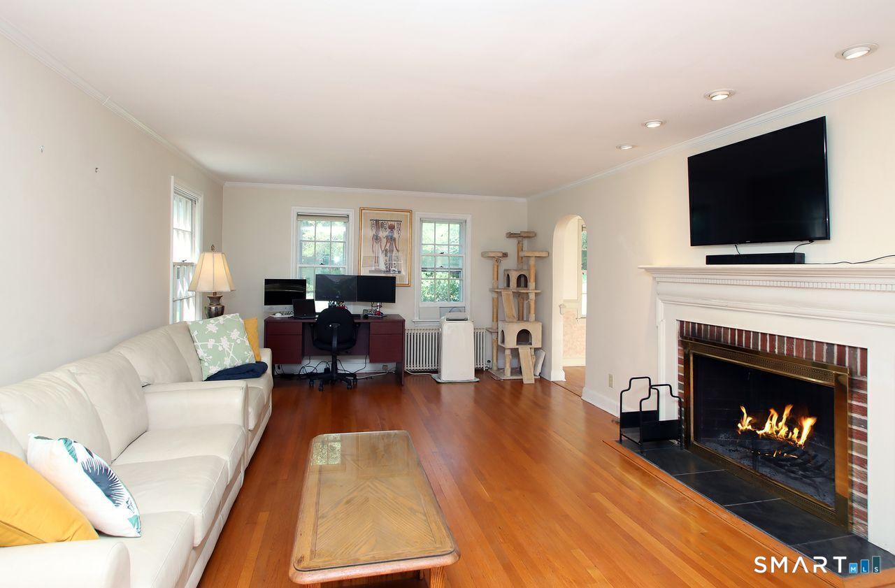 1670 Hartford Turnpike Photo 8