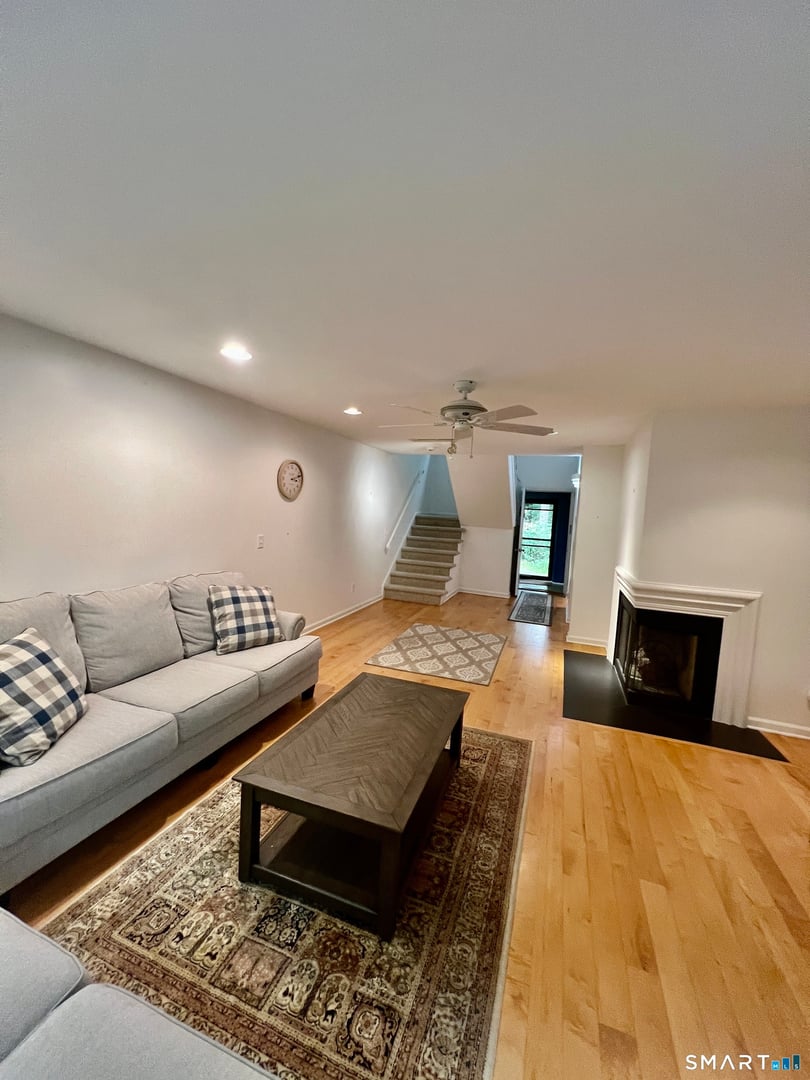 265 Cliffside Drive Photo 3