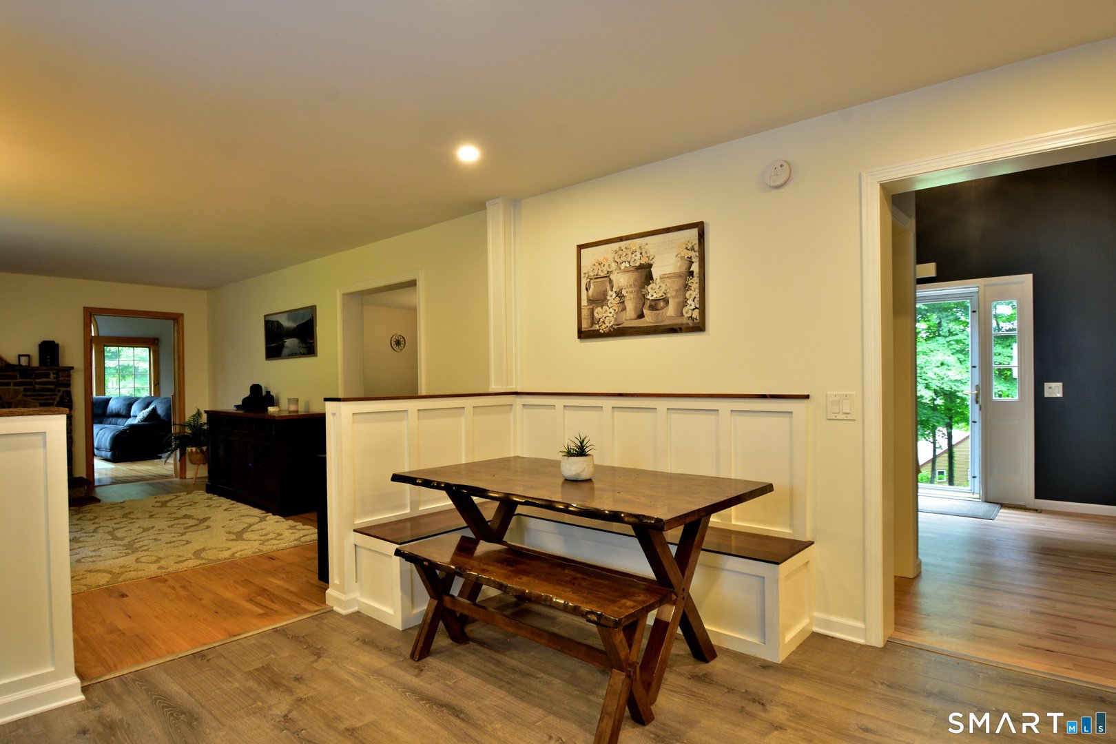 35 Rocky Road West Photo 6