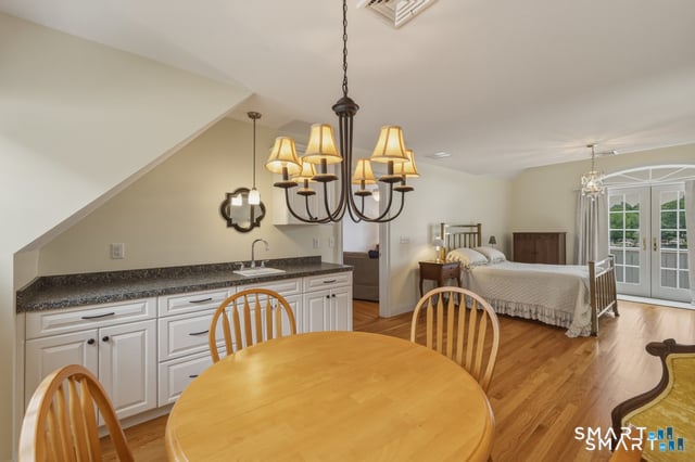 118 Kenwood Photo 34