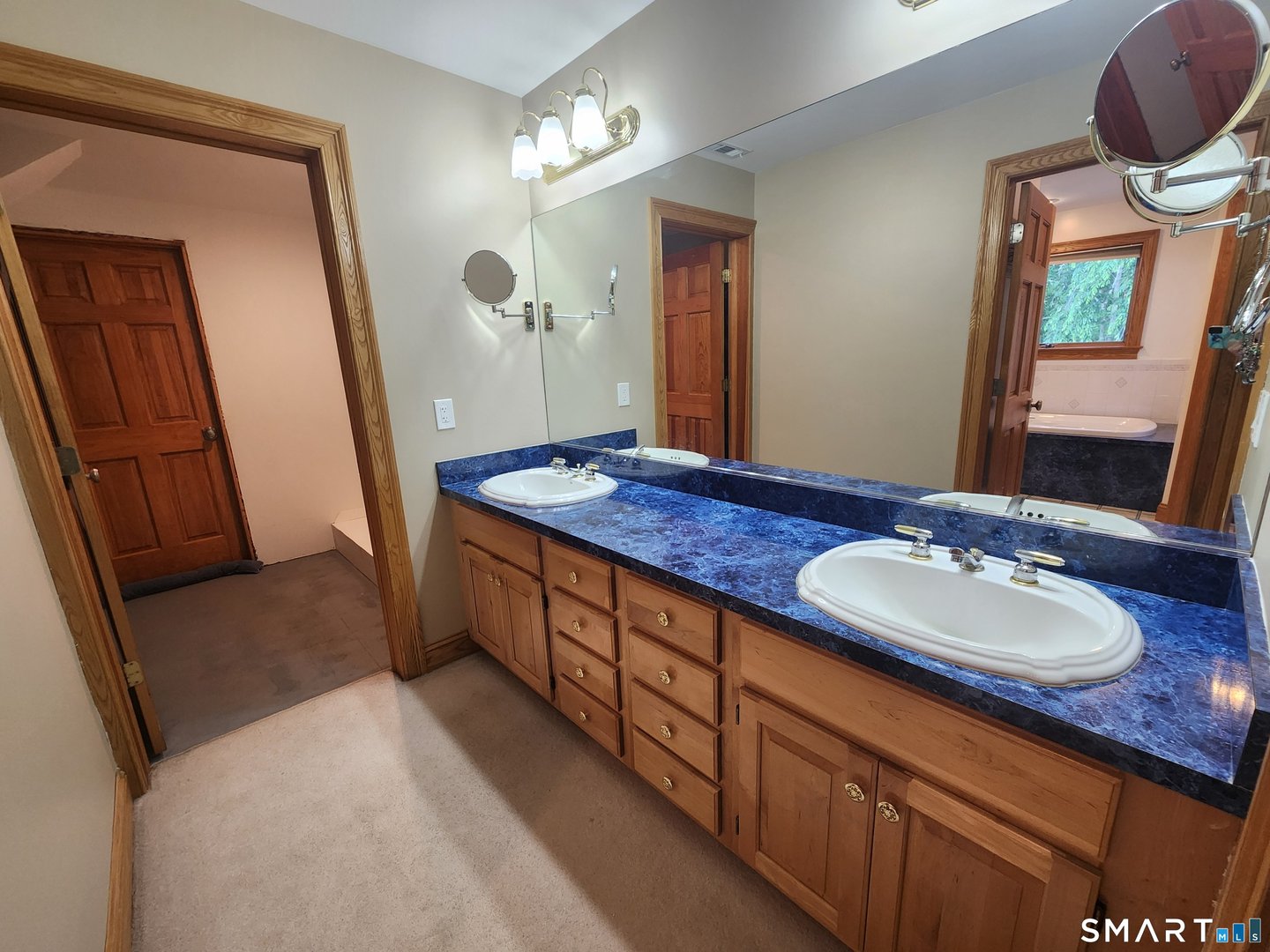 38 Emerald Glen Lane Photo 33