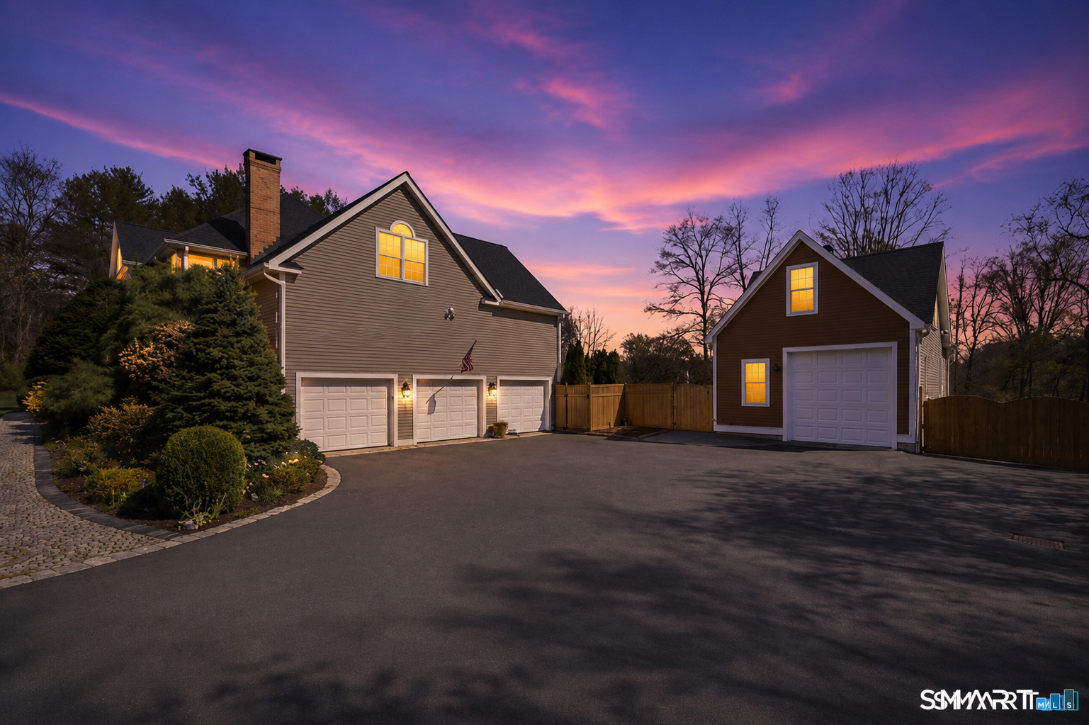 16 Robin Hood Lane Photo 2