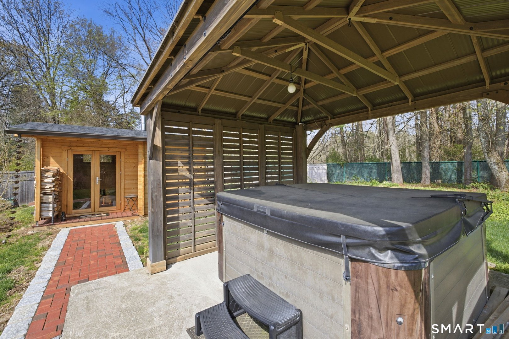 16 Robin Hood Lane Photo 7
