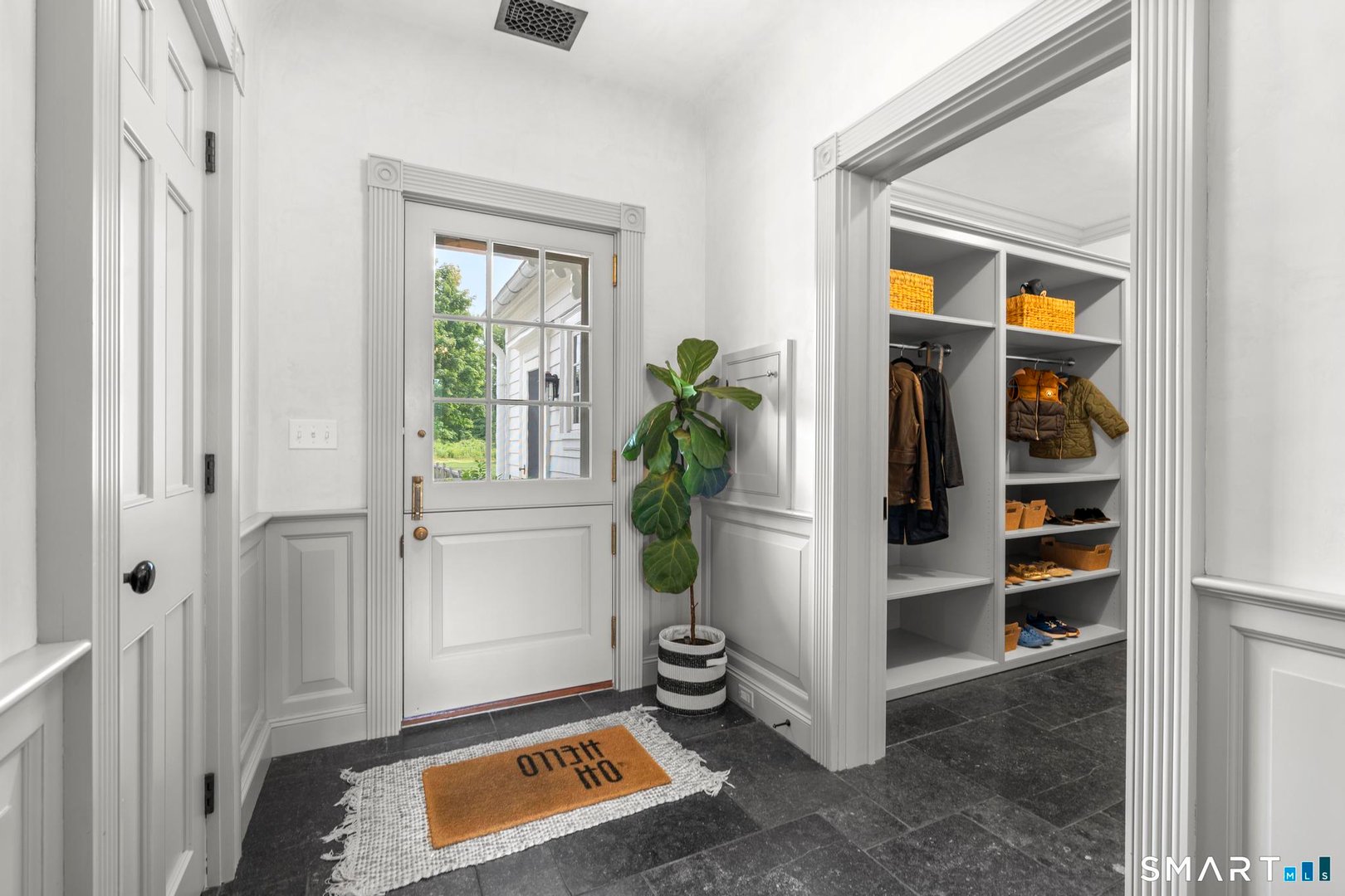 98 Banks Place Photo 20