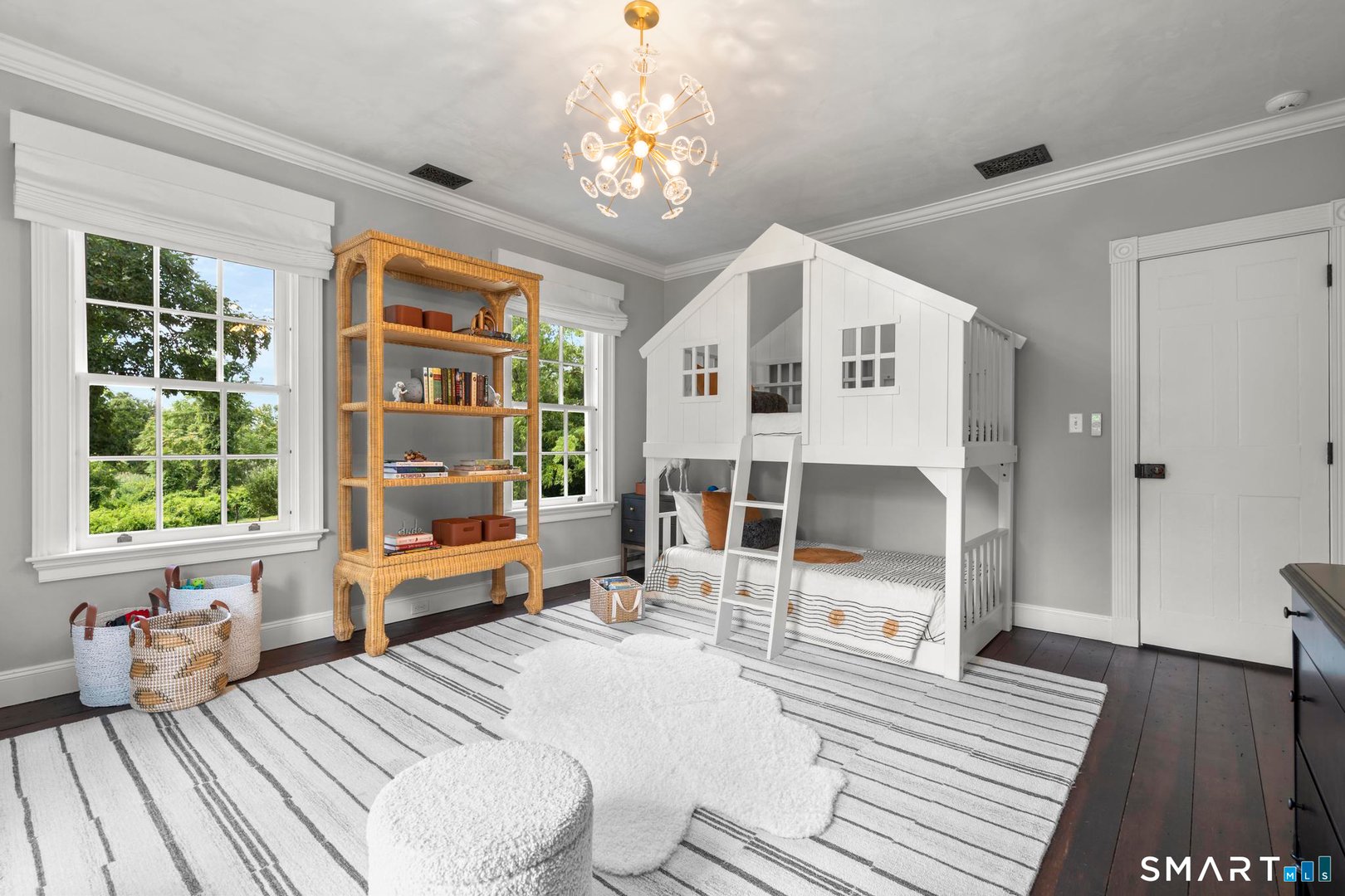 98 Banks Place Photo 26
