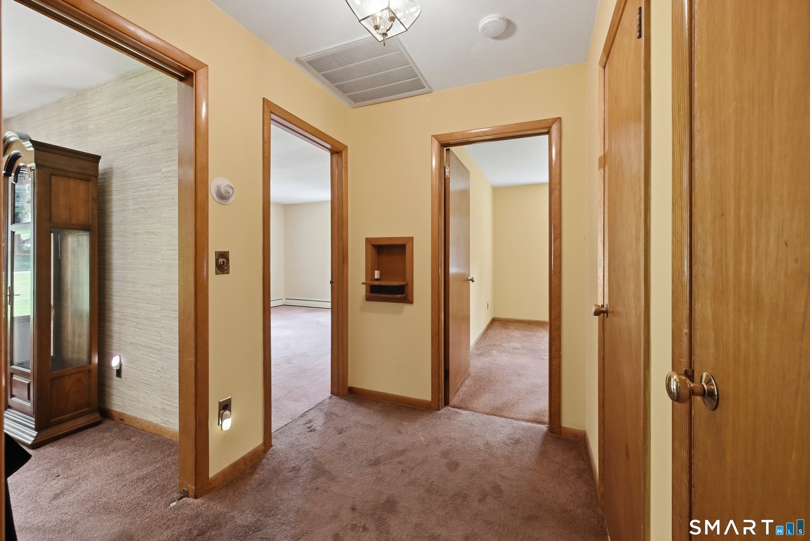 30 Maple Row Photo 15