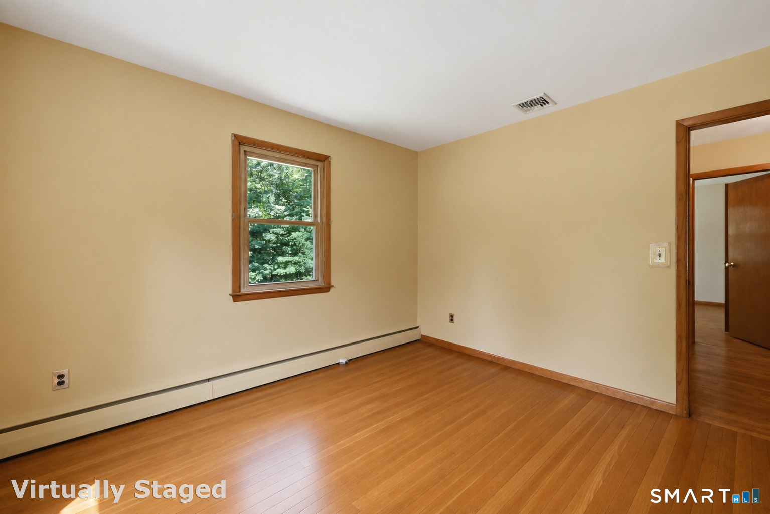 30 Maple Row Photo 20