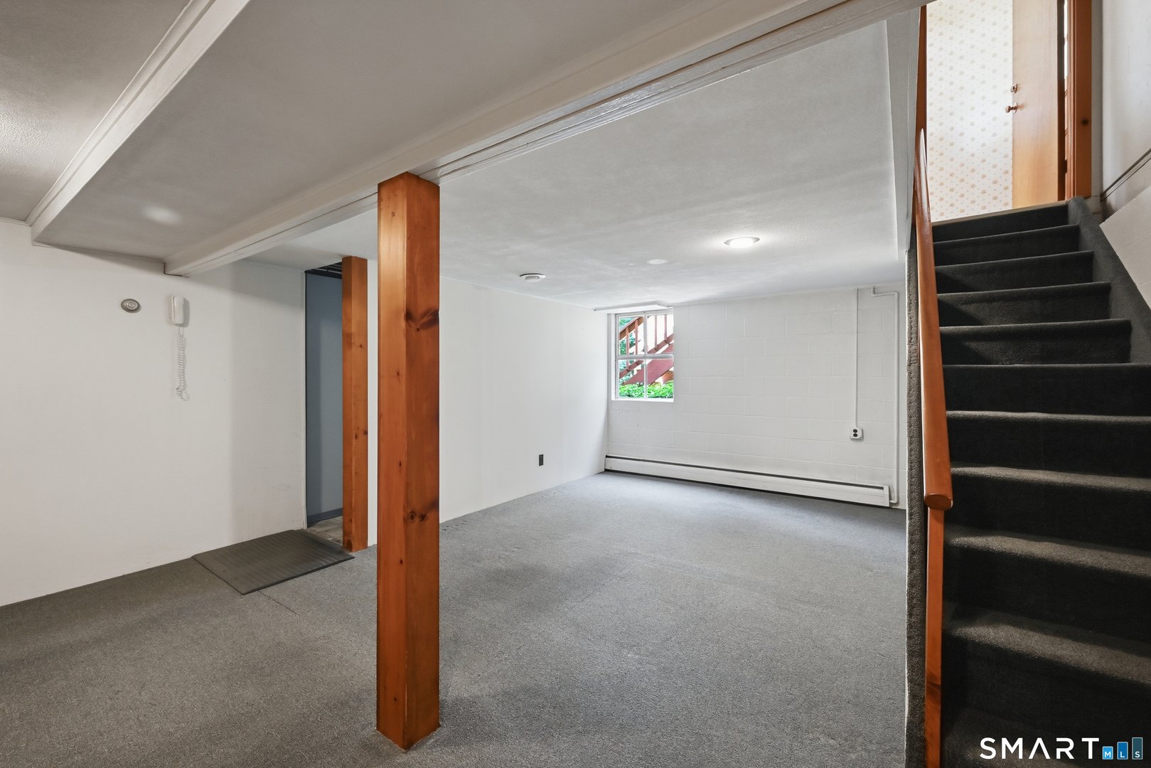 30 Maple Row Photo 22