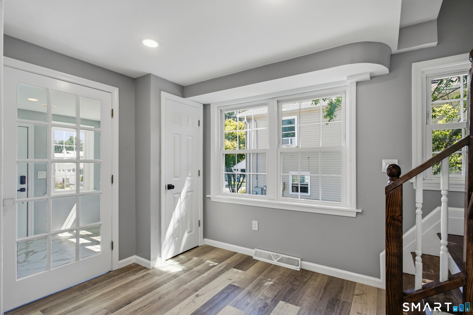 227 Sylvan Street Photo 2