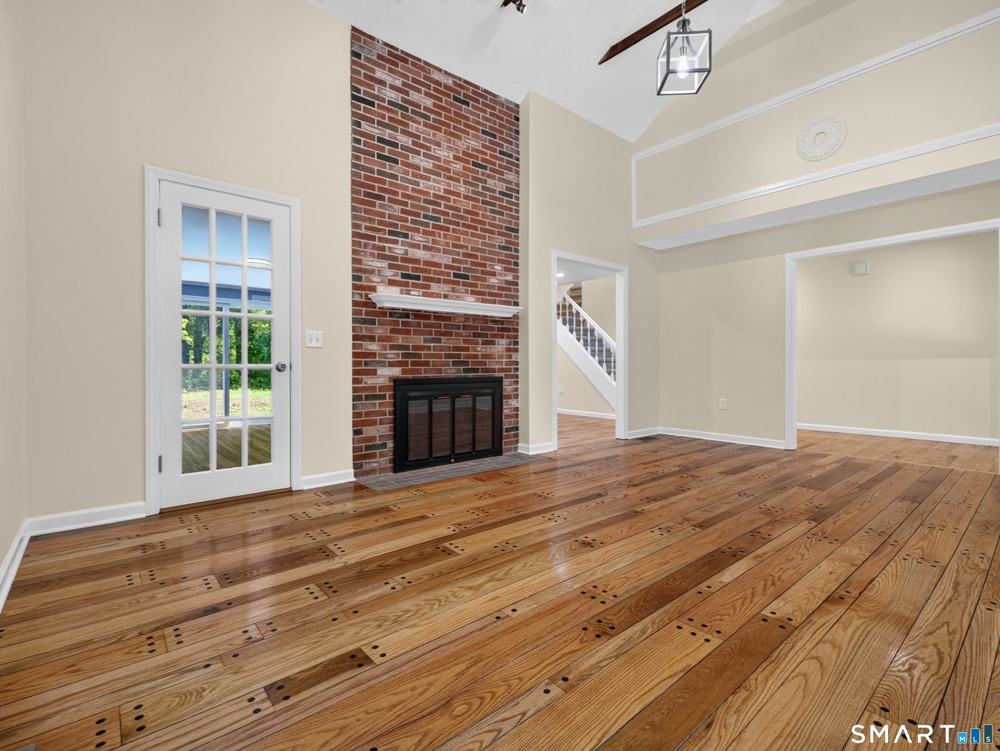 21 Woodland Drive Photo 8