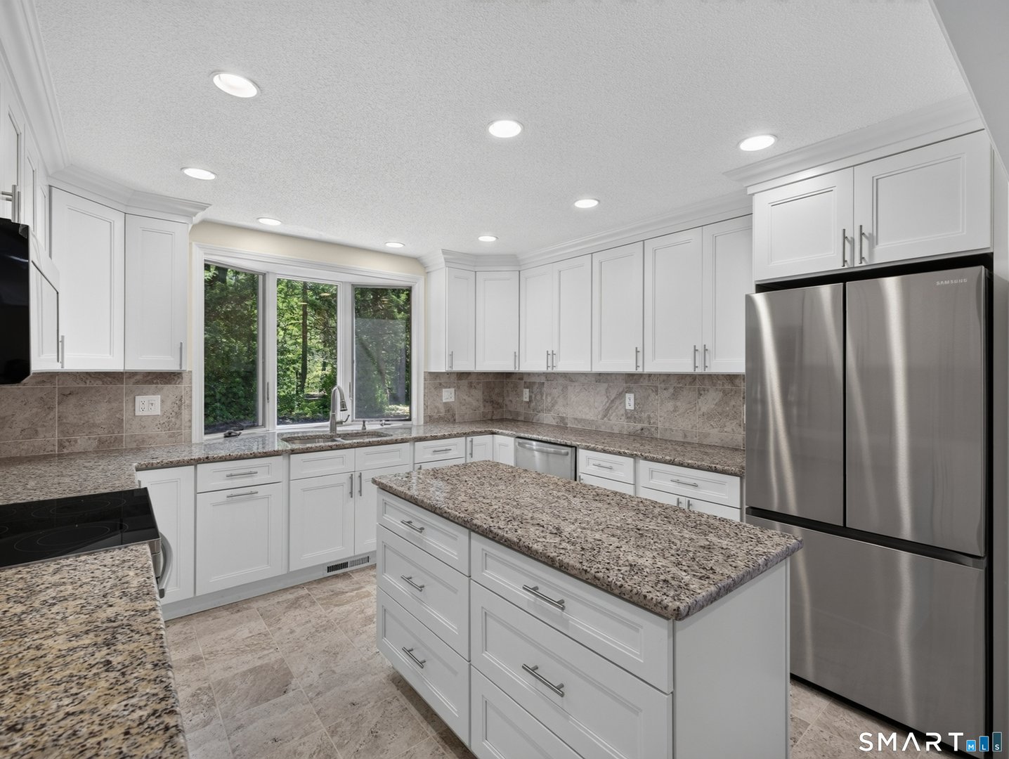 21 Woodland Drive Photo 16
