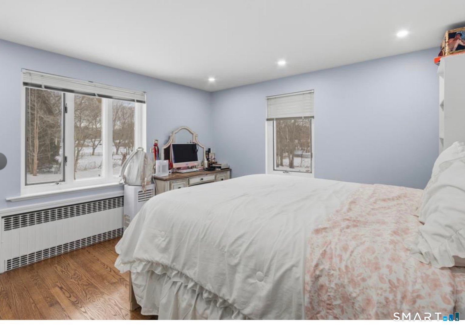 589 Racebrook Road Photo 6