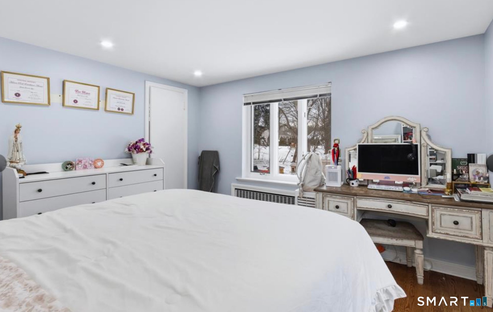 589 Racebrook Road Photo 8