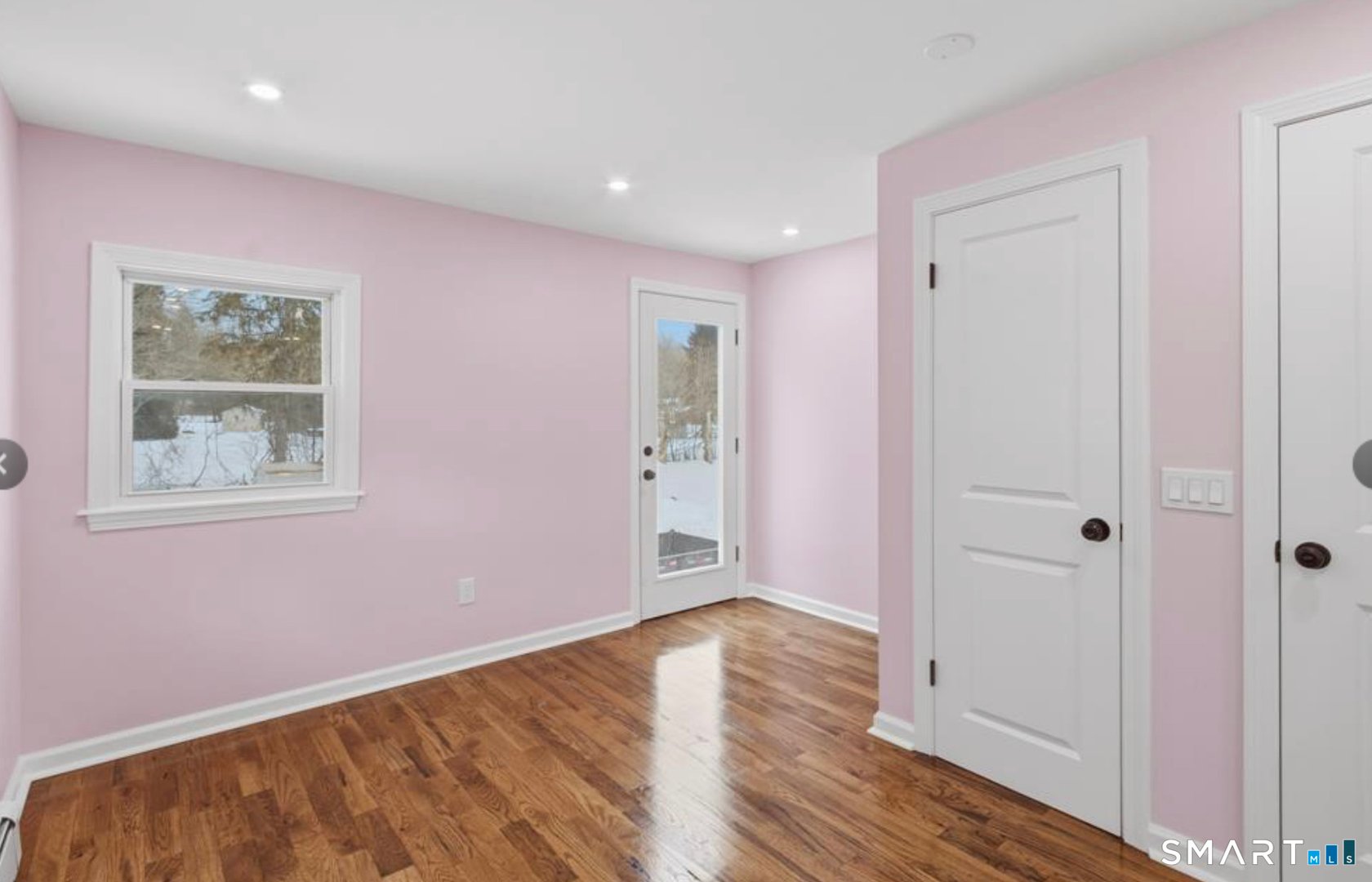 589 Racebrook Road Photo 22