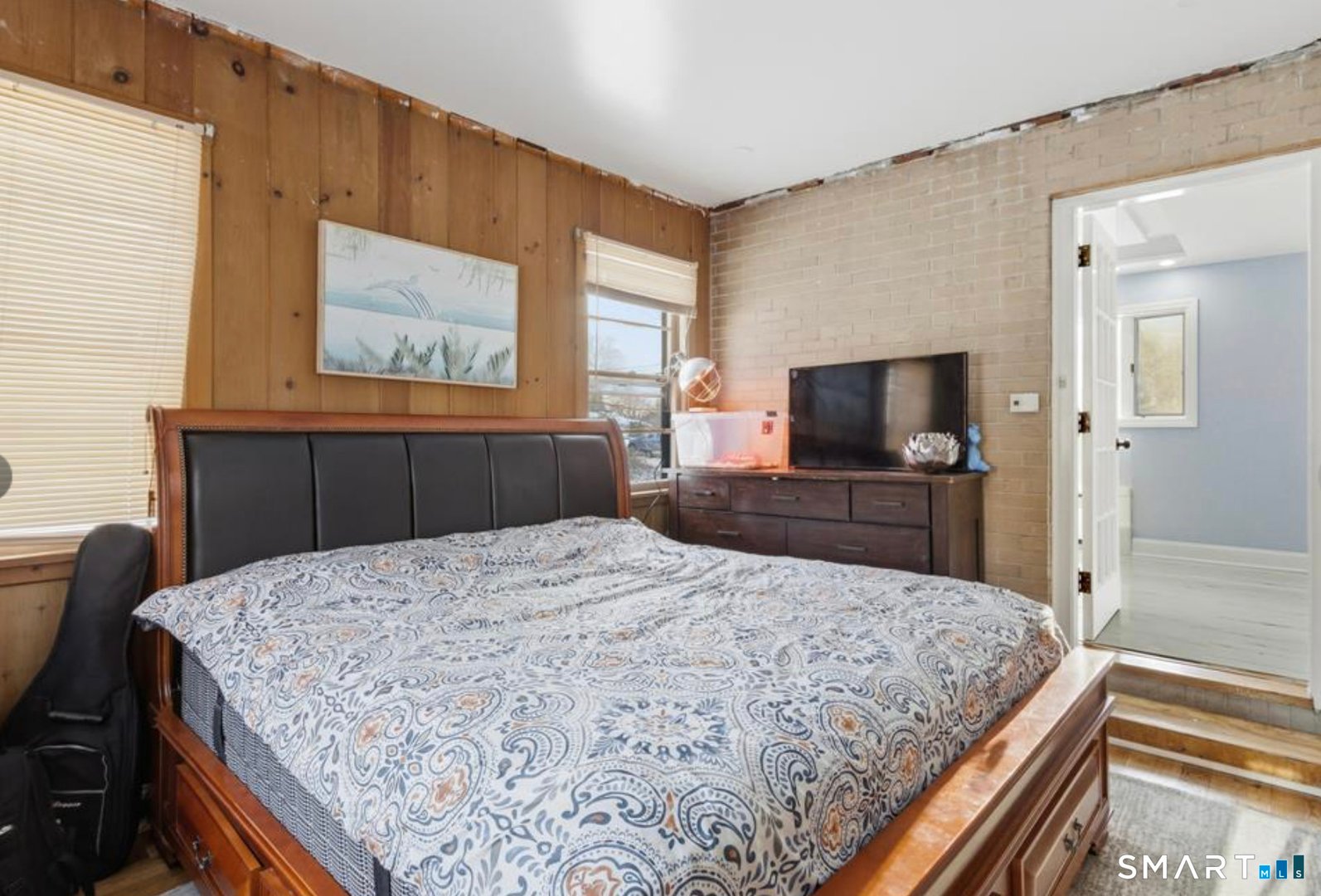 589 Racebrook Road Photo 24