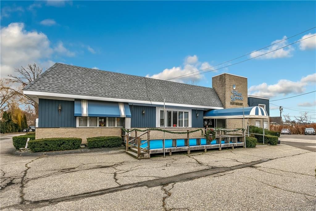 326 Ferry Boulevard Photo 3