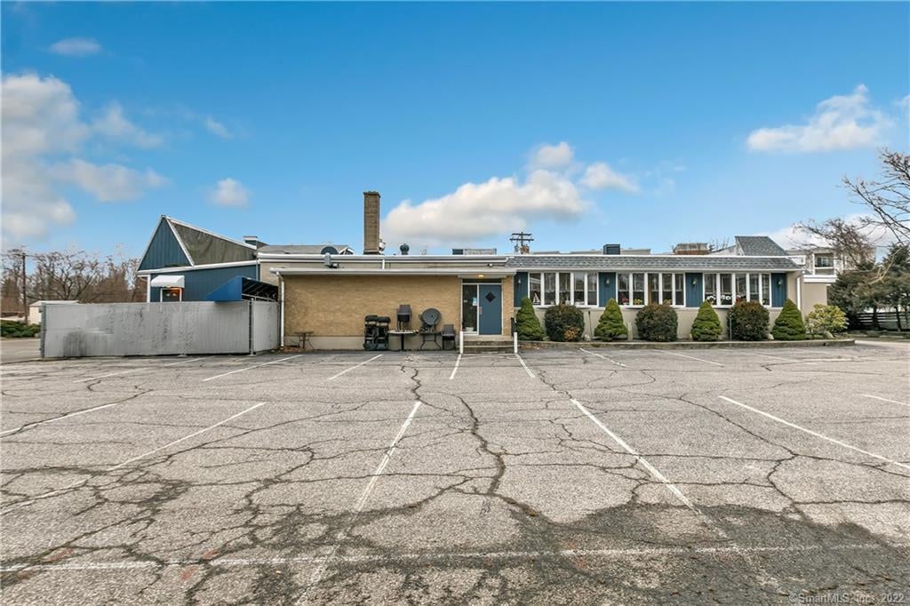 326 Ferry Boulevard Photo 6