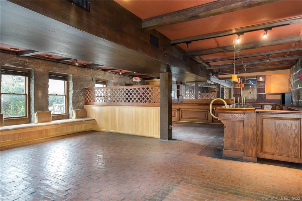 8 Holley Street Photo 15