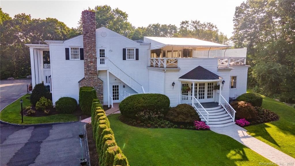 271 Federal Road Photo 4