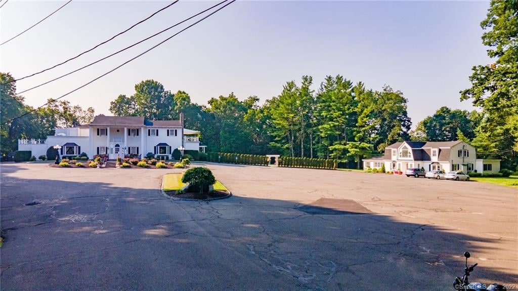 271 Federal Road Photo 8