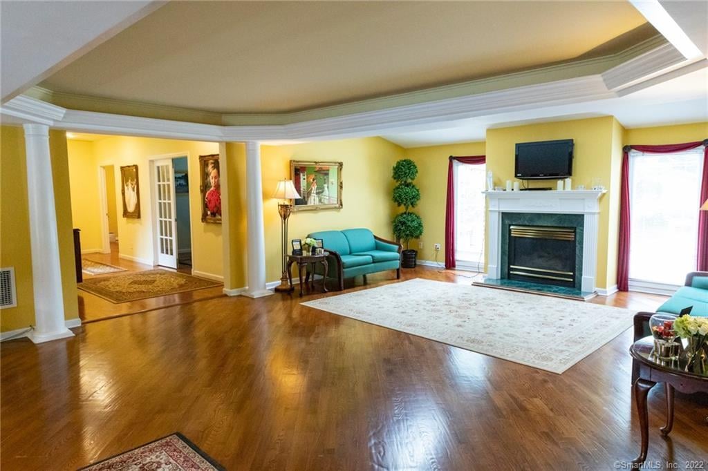 271 Federal Road Photo 14