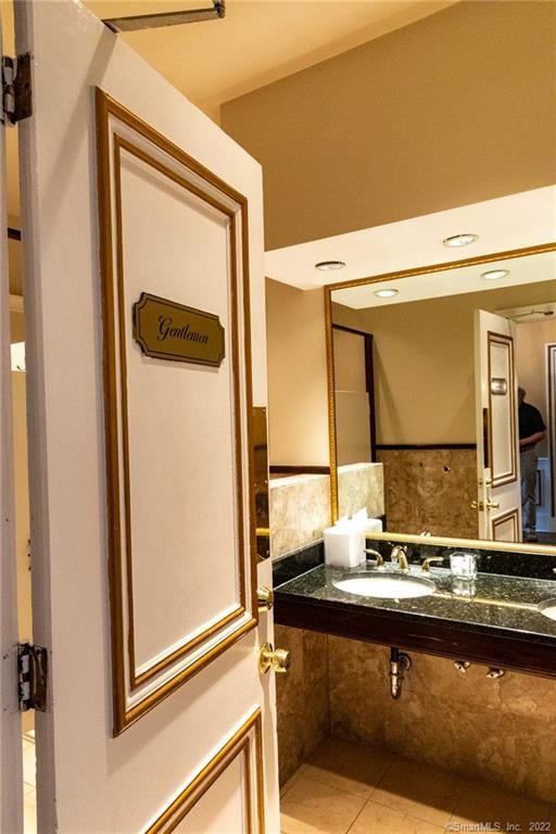 271 Federal Road Photo 20