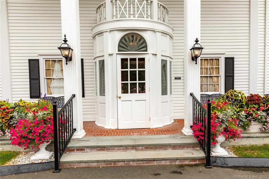 271 Federal Road Photo 36