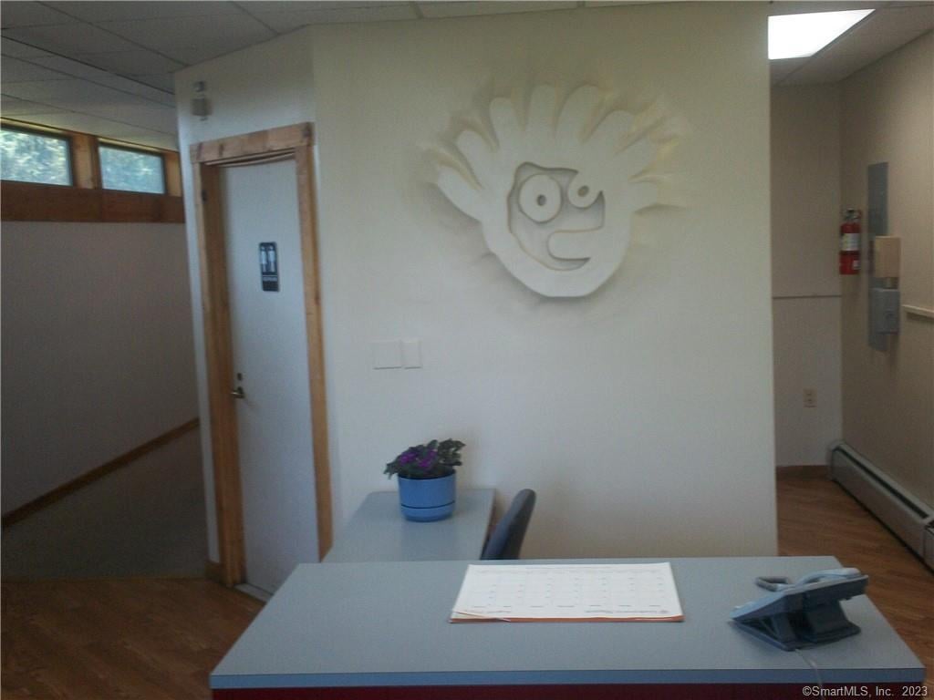 99 Citizens Drive Photo 6