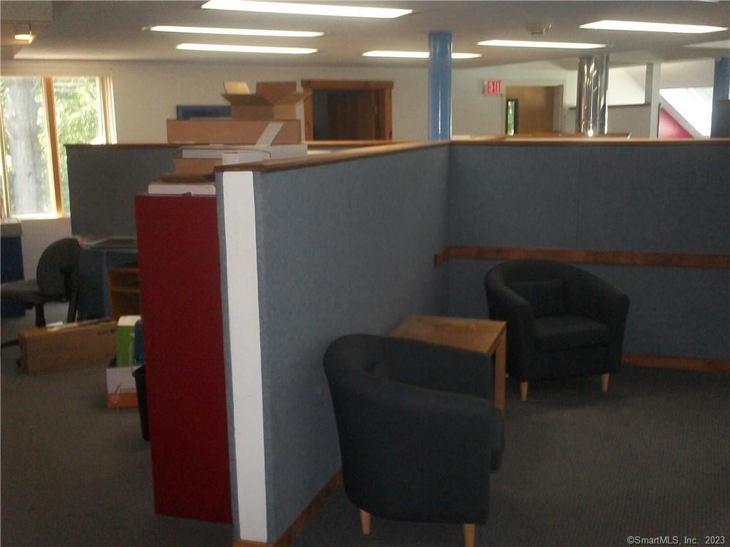 99 Citizens Drive Photo 8