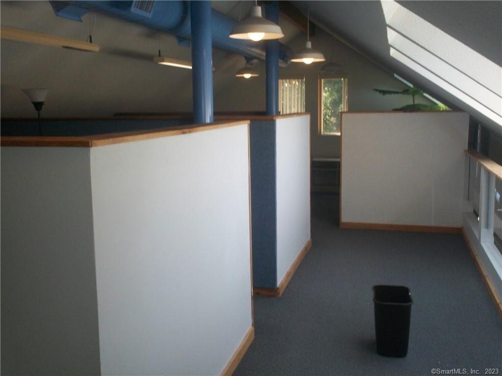 99 Citizens Drive Photo 13