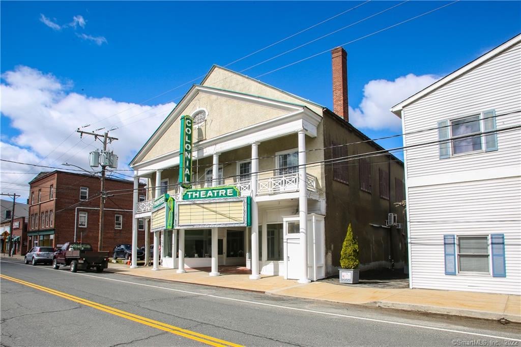 27 Railroad Street  #A Photo 1