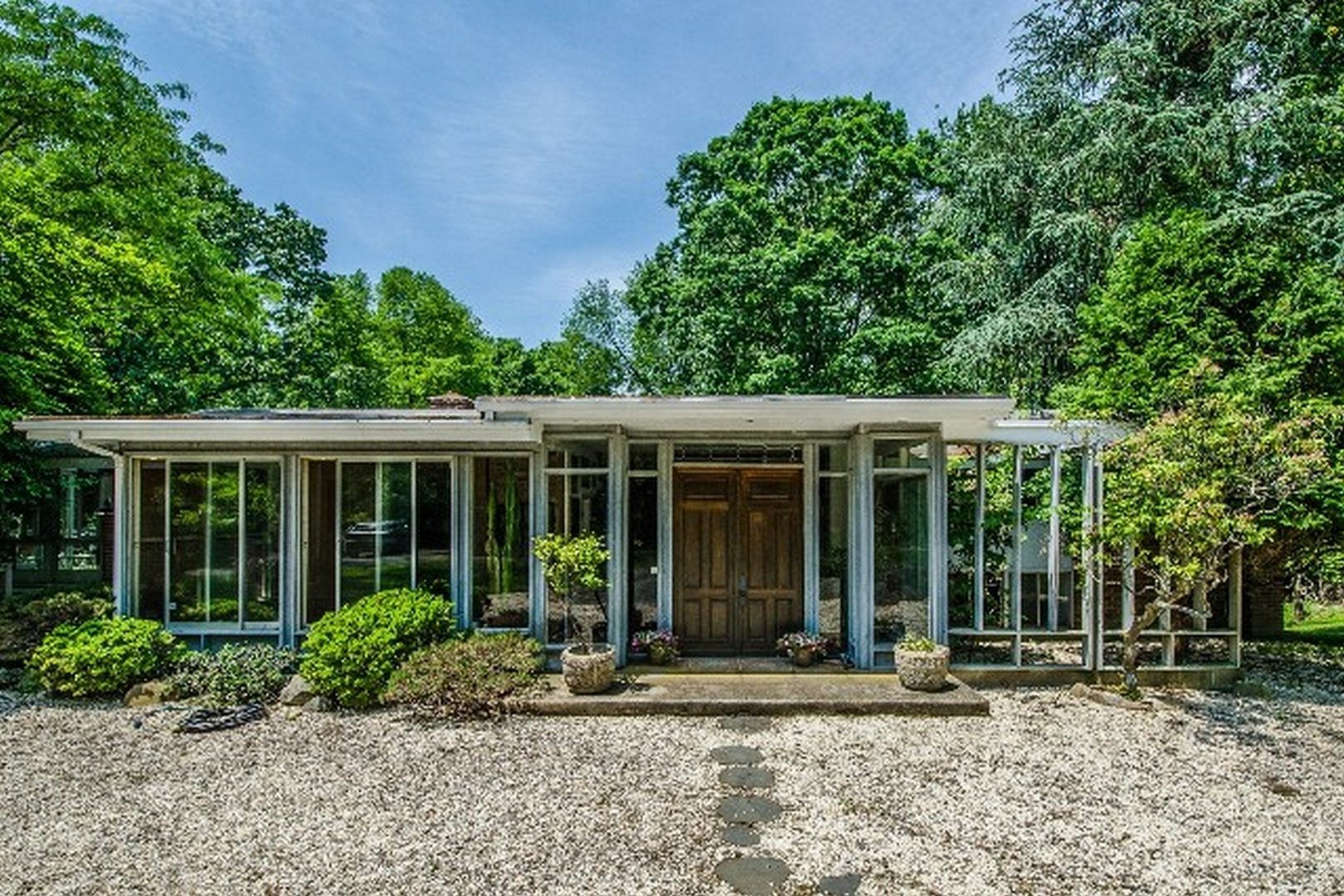 21 Hilltop Road Photo 1