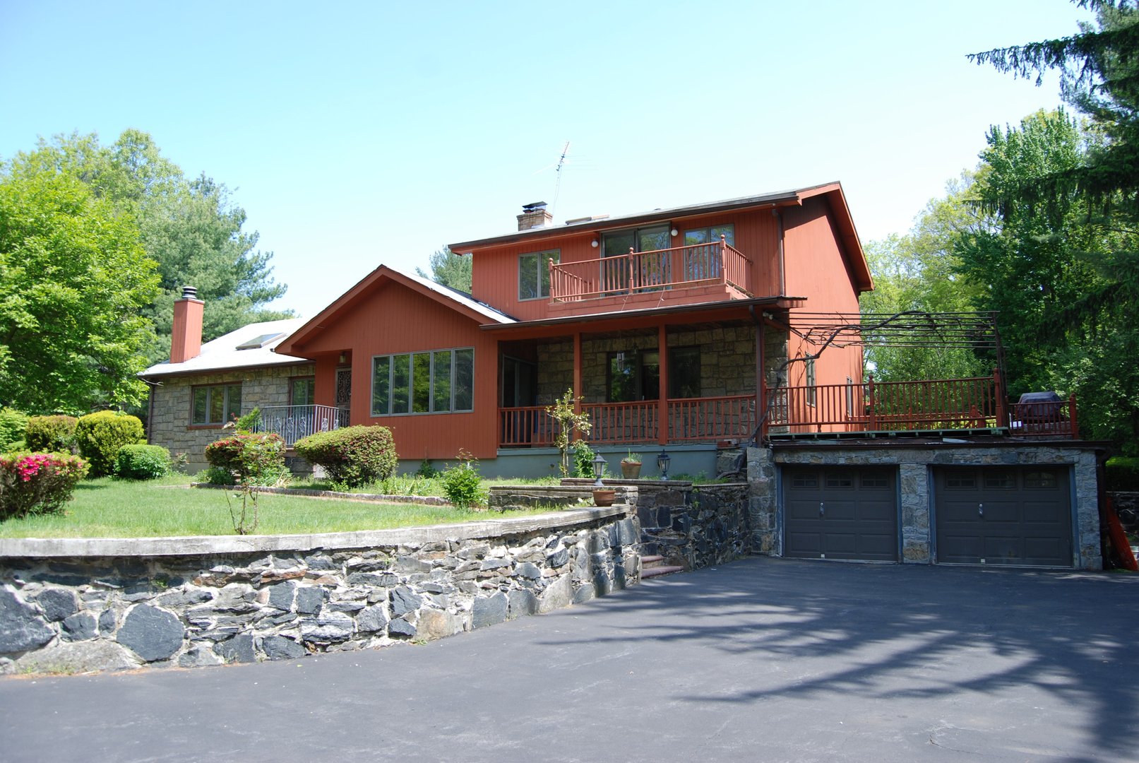 454 Ardsley Road Photo 1